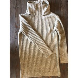 Chic baggy sweater dress w/ cowl neck